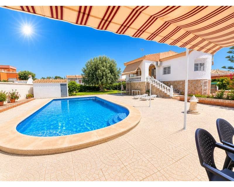 5 sovrum Villa till salu i La Siesta med pool garage - 389 000 € (Ref: 10165386)