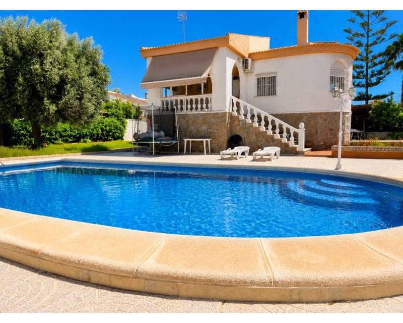 5 sovrum Villa till salu i La Siesta med pool garage - 389 000 € (Ref: 10165386)