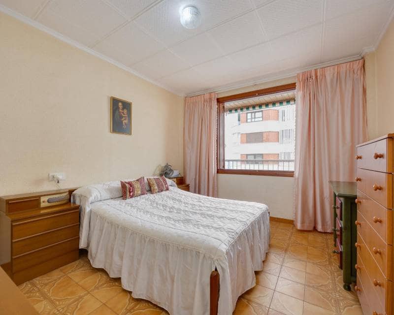Apartamento de 3 habitaciones en Torrevieja en venta con piscina garaje - 249.000 € (Ref: 10165387)