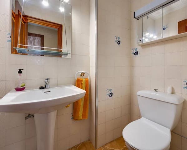 Apartamento de 3 habitaciones en Playa del Acequión, Torrevieja en venta con piscina garaje - 249.000 € (Ref: 10165387)