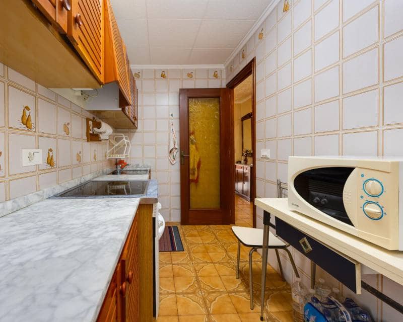 Apartamento de 3 habitaciones en Torrevieja en venta con piscina garaje - 249.000 € (Ref: 10165387)