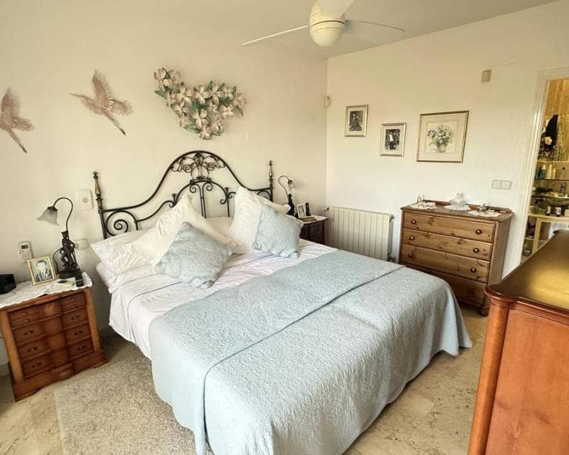 5 Zimmer Villa zu verkaufen in Las Ramblas Golf mit Pool - 635.000 € (Ref: 10165481)
