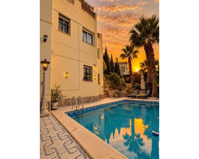 5 Zimmer Villa zu verkaufen in Las Ramblas Golf mit Pool - 635.000 € (Ref: 10165481)
