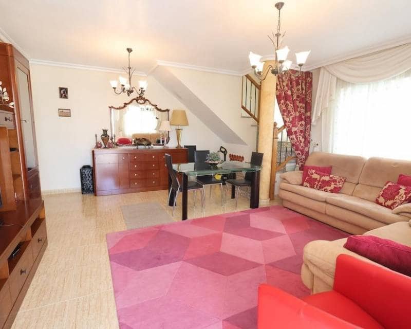 3 soverom Villa til salgs i Filipinas med svømmebasseng - € 360 000 (Ref: 10167152)
