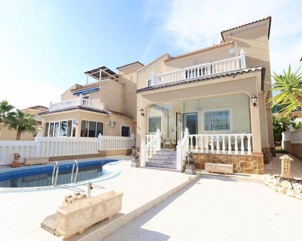 3 soveværelse Villa til salg i Las Filipinas med swimmingpool - € 360.000 (Ref: 10167152)