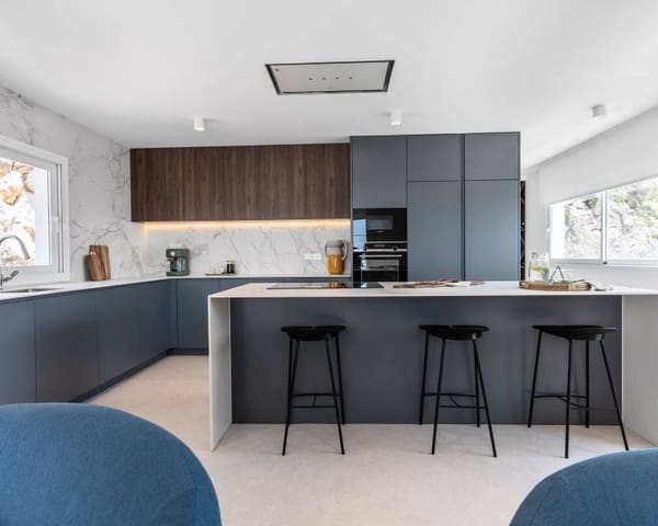 4 soverom Villa til salgs i Alhama Springs, Altea med svømmebasseng garasje - € 2 146 000 (Ref: 10167153)