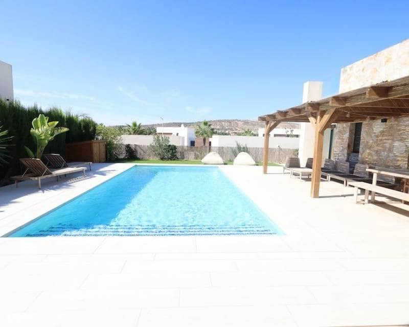 3 quarto Moradia para venda em Algorfa com piscina garagem - 620 000 € (Ref: 10167157)