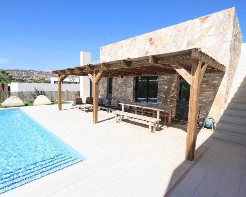 3 quarto Moradia para venda em Algorfa com piscina garagem - 620 000 € (Ref: 10167157)