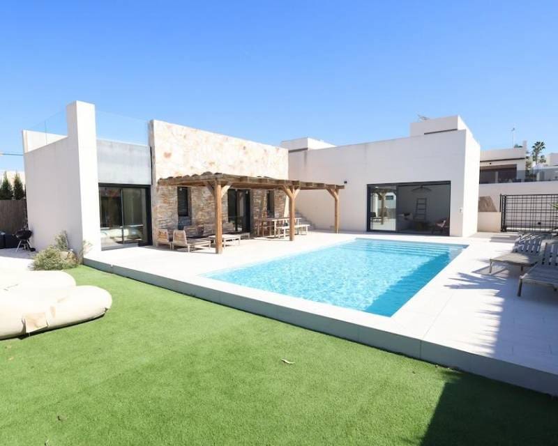 3 quarto Moradia para venda em Algorfa com piscina garagem - 620 000 € (Ref: 10167157)
