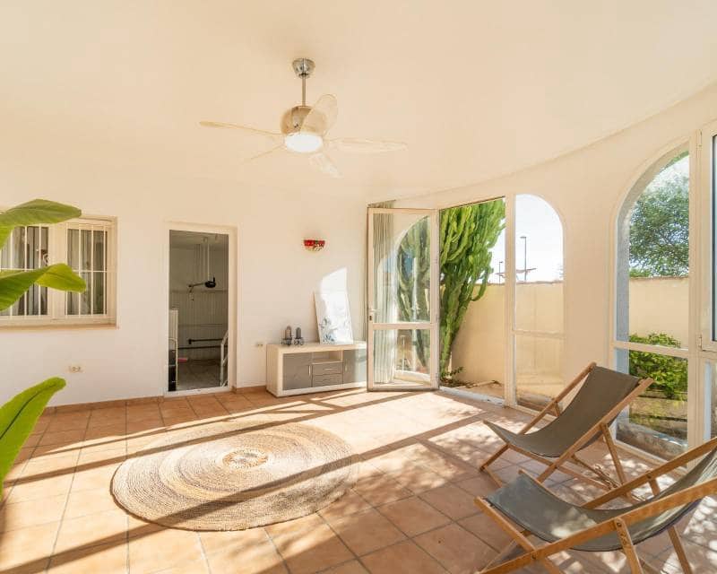 3 slaapkamer Villa te koop in Playa Flamenca met zwembad garage - € 520.000 (Ref: 10167474)