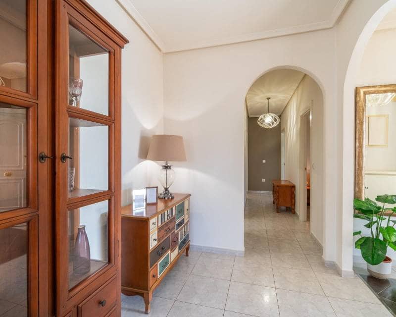 3 slaapkamer Villa te koop in Playa Flamenca met zwembad garage - € 520.000 (Ref: 10167474)