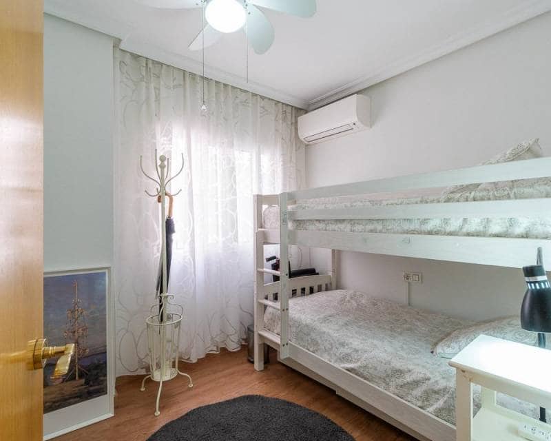 3 slaapkamer Penthouse te koop in Torrevieja - € 239.500 (Ref: 10168879)