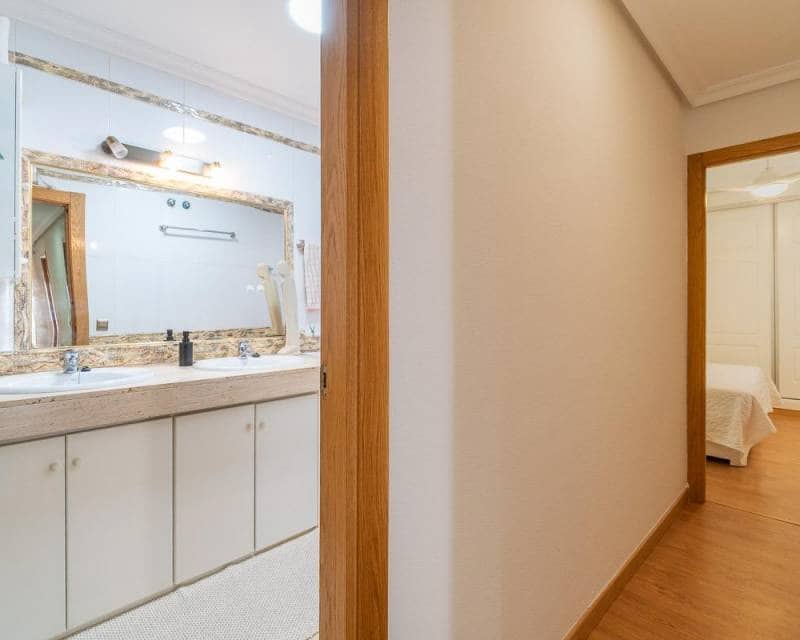 3 slaapkamer Penthouse te koop in Torrevieja - € 239.500 (Ref: 10168879)