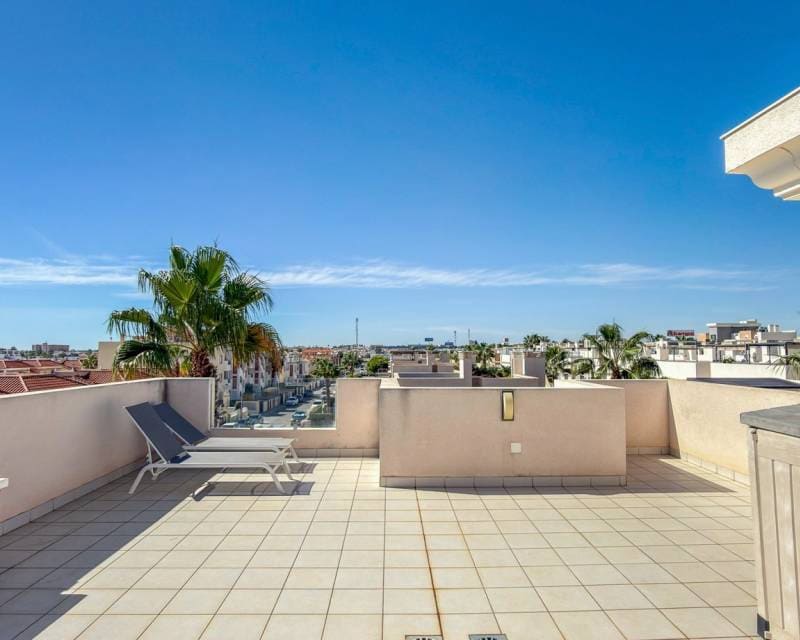 3 soverom Leilighet til salgs i La Zenia med svømmebasseng garasje - € 510 000 (Ref: 10169413)
