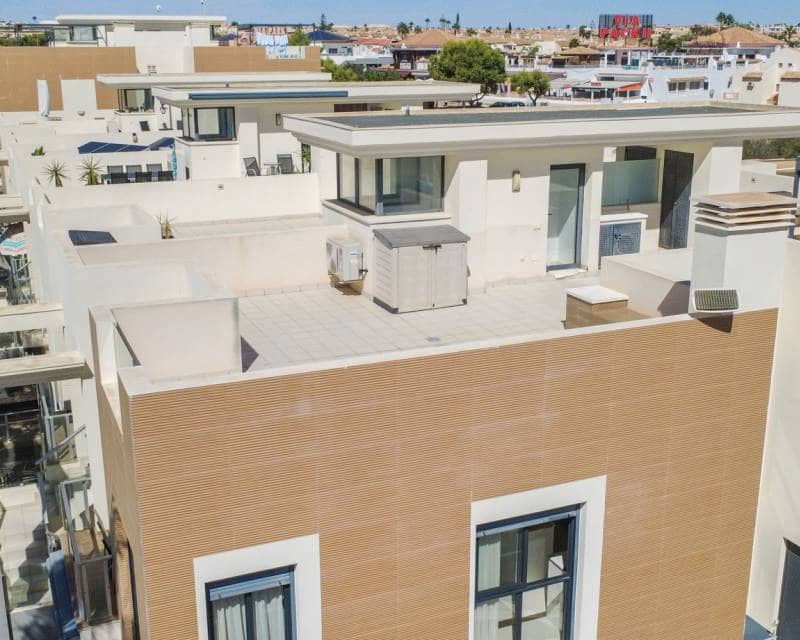 3 soverom Leilighet til salgs i La Zenia med svømmebasseng garasje - € 510 000 (Ref: 10169413)