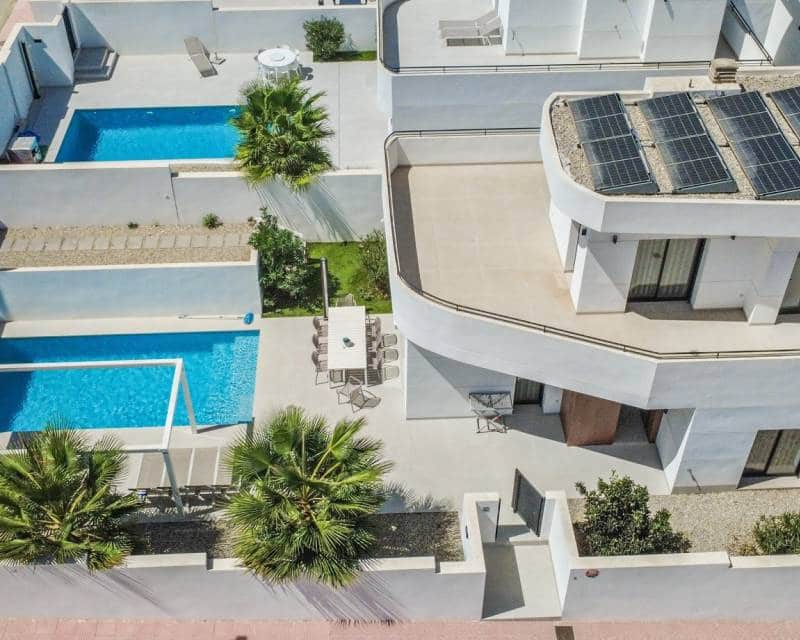 4 bedroom Villa for sale in Ciudad Quesada with pool garage - € 650,000 (Ref: 10169414)
