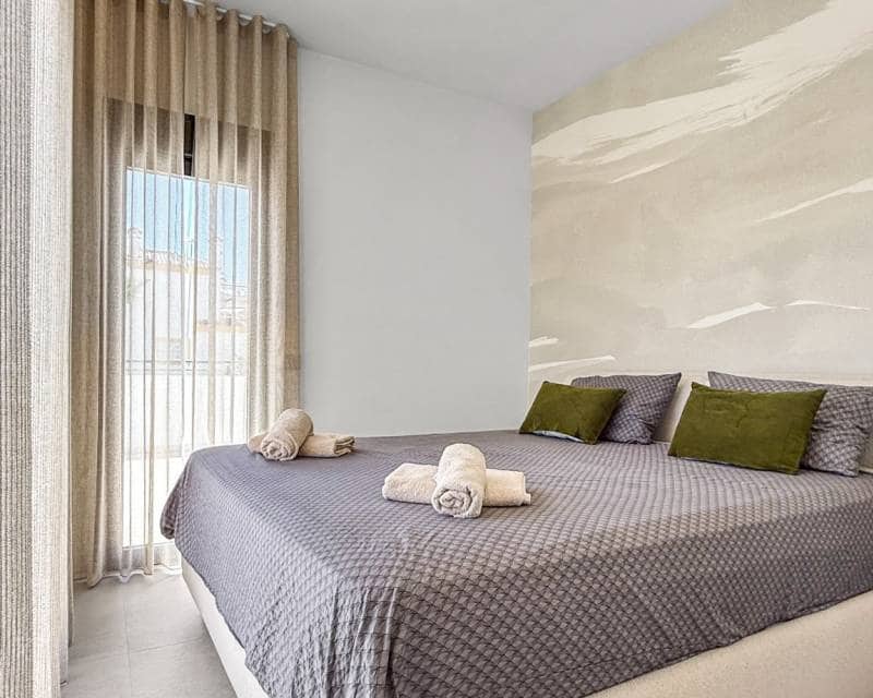 4 bedroom Villa for sale in Ciudad Quesada with pool garage - € 650,000 (Ref: 10169414)