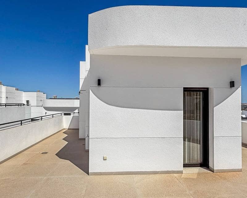 4 bedroom Villa for sale in Ciudad Quesada with pool garage - € 650,000 (Ref: 10169414)