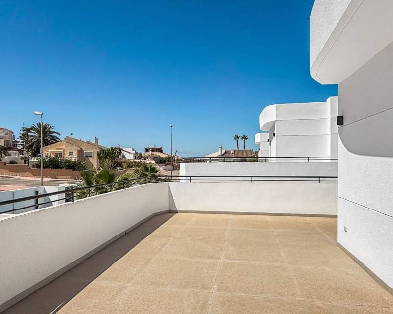 4 bedroom Villa for sale in Ciudad Quesada with pool garage - € 650,000 (Ref: 10169414)