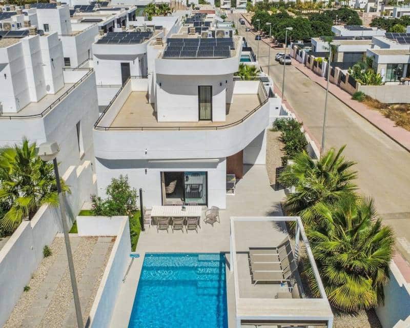 4 bedroom Villa for sale in Ciudad Quesada with pool garage - € 650,000 (Ref: 10169414)