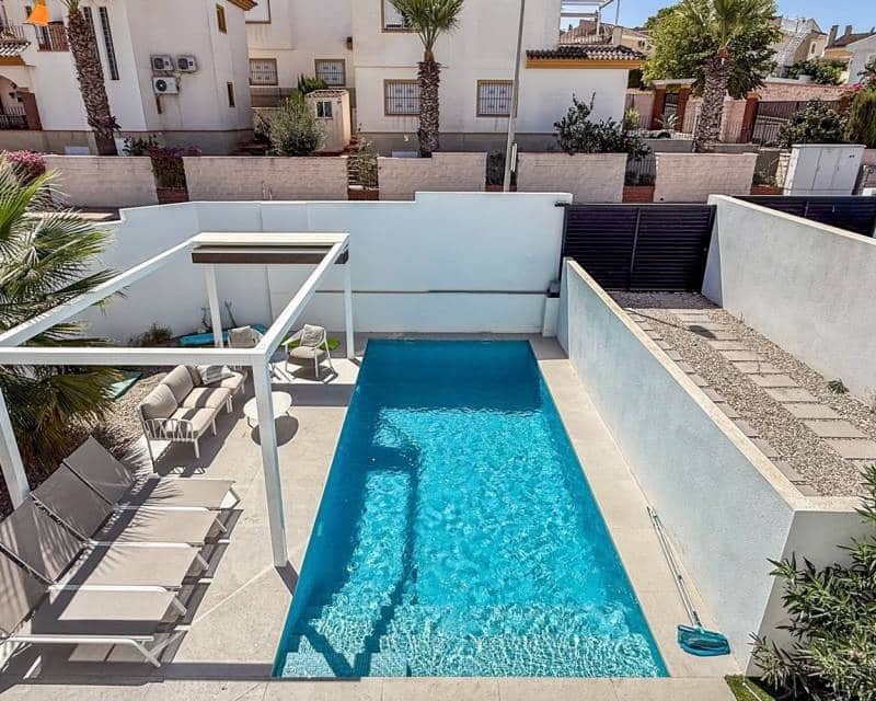 4 bedroom Villa for sale in Ciudad Quesada with pool garage - € 650,000 (Ref: 10169414)