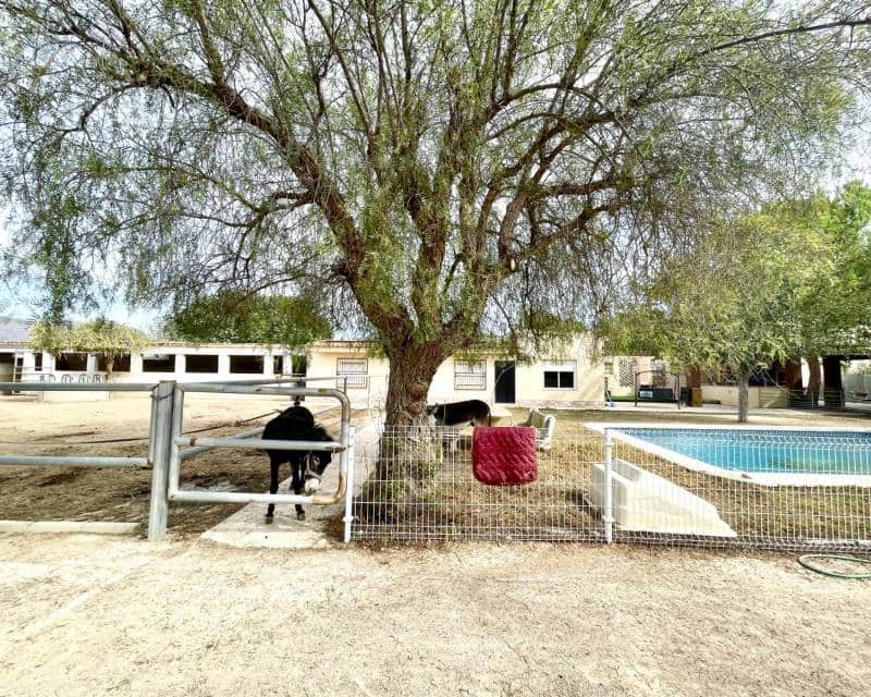 3 bedroom Finca/Country House for sale in Orihuela with pool garage - € 423,000 (Ref: 10169417)
