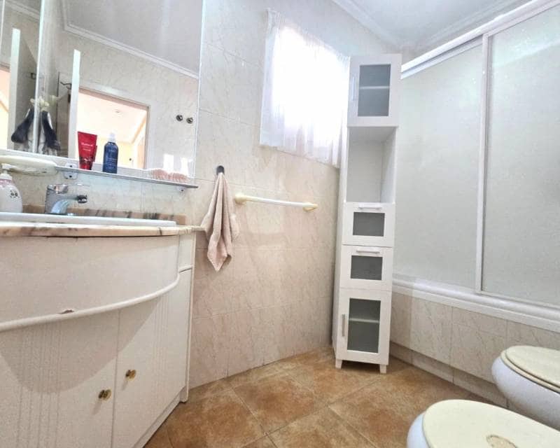 3 camera da letto Villa in vendita in Torrevieja con piscina garage - 347.800 € (Rif: 10175671)