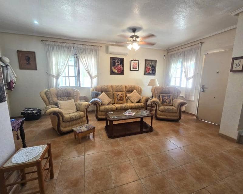 3 camera da letto Villa in vendita in Torrevieja con piscina garage - 347.800 € (Rif: 10175671)