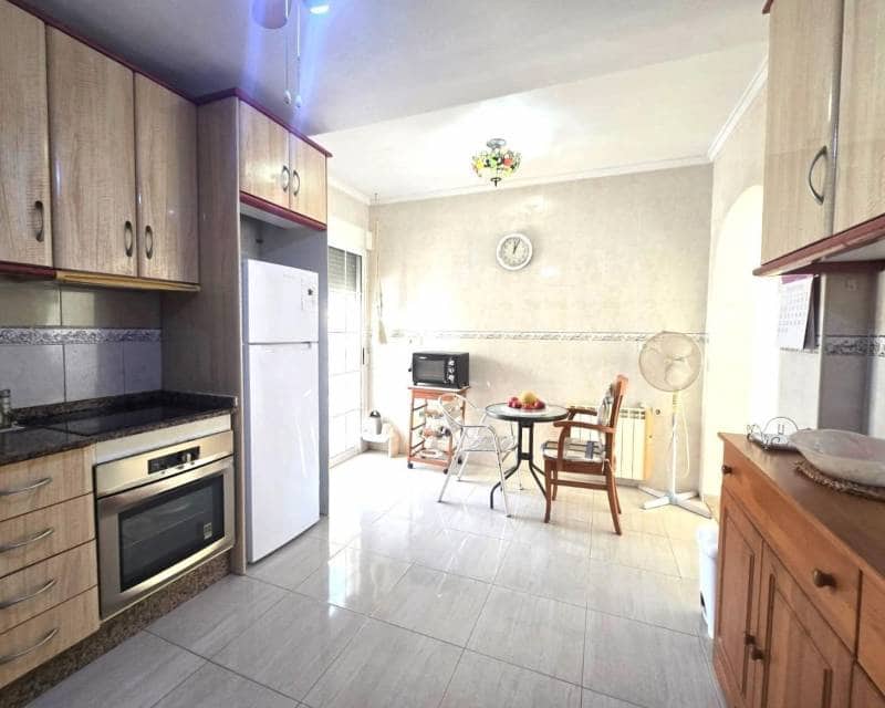 3 camera da letto Villa in vendita in Torrevieja con piscina garage - 347.800 € (Rif: 10175671)