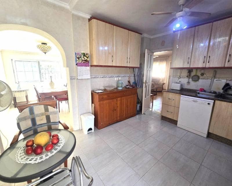 3 camera da letto Villa in vendita in Torrevieja con piscina garage - 347.800 € (Rif: 10175671)