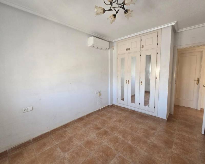 3 camera da letto Villa in vendita in Torrevieja con piscina garage - 347.800 € (Rif: 10175671)