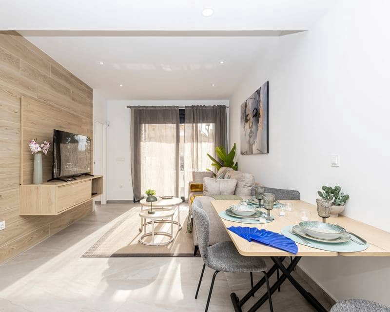 2 soverom Leilighet til salgs i Torrevieja med svømmebasseng - € 269 000 (Ref: 10175672)