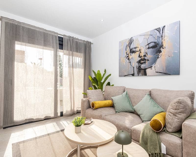 2 soverom Leilighet til salgs i Torrevieja med svømmebasseng - € 269 000 (Ref: 10175672)