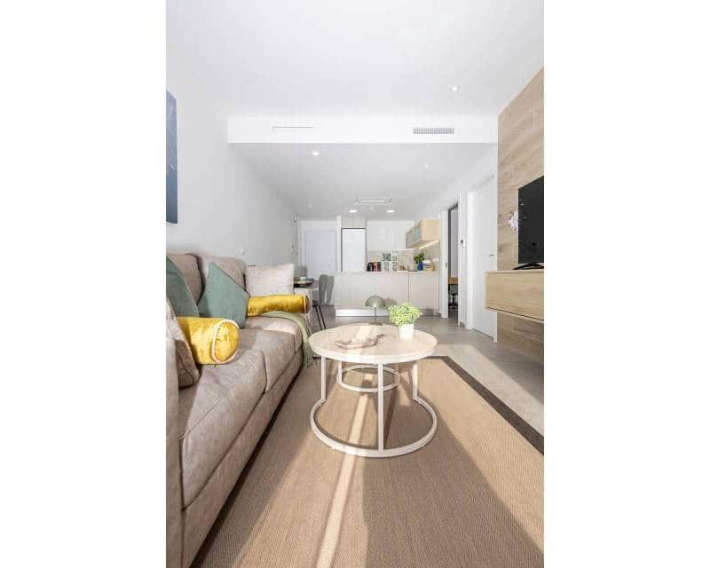 2 soverom Leilighet til salgs i Torrevieja med svømmebasseng - € 269 000 (Ref: 10175672)