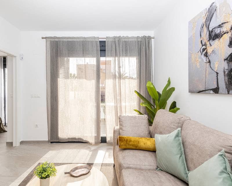 2 soverom Leilighet til salgs i Torrevieja med svømmebasseng - € 269 000 (Ref: 10175672)