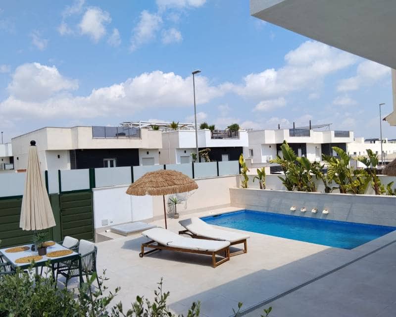 3 chambre Villa/Maison à vendre à Daya Nueva avec piscine - 445 000 € (Ref: 10175673)