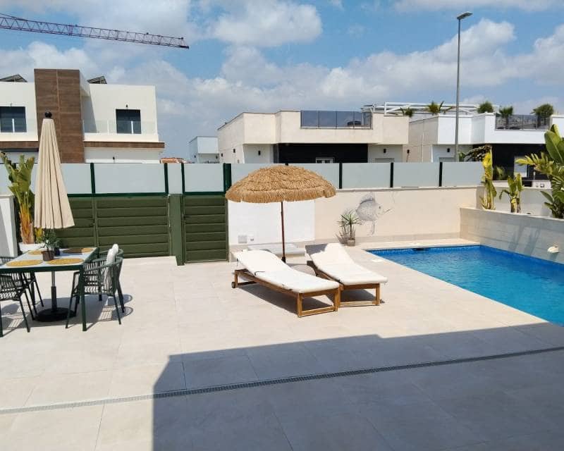 3 chambre Villa/Maison à vendre à Daya Nueva avec piscine - 445 000 € (Ref: 10175673)