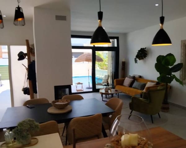 3 chambre Villa/Maison à vendre à Daya Nueva avec piscine - 445 000 € (Ref: 10175673)