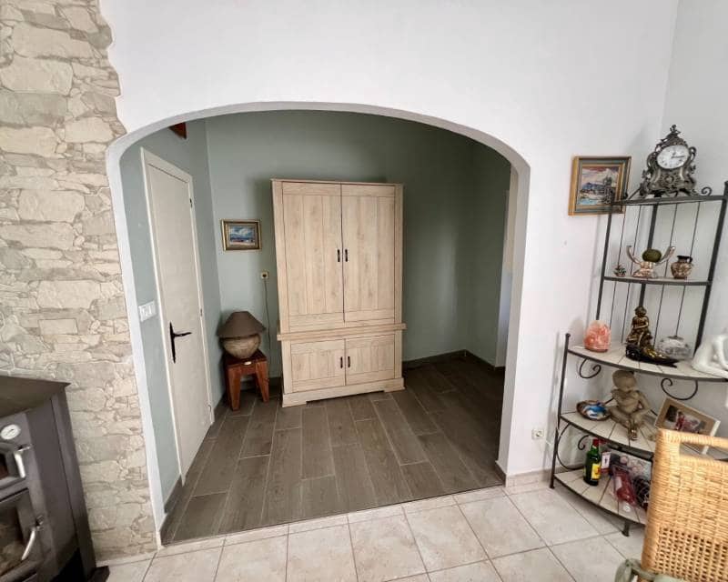 3 bedroom Villa for sale in Benferri with pool - € 235,000 (Ref: 10175782)