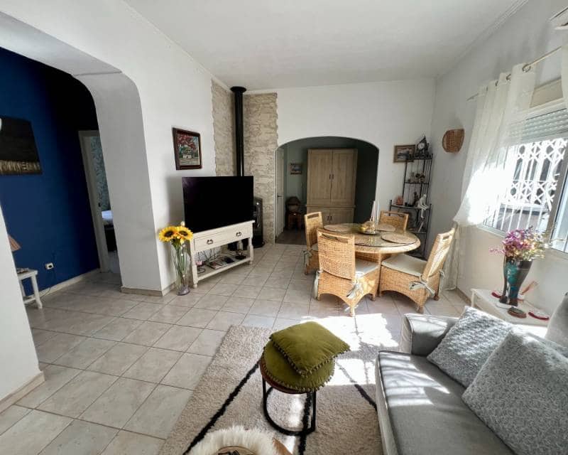 3 bedroom Villa for sale in Benferri with pool - € 235,000 (Ref: 10175782)