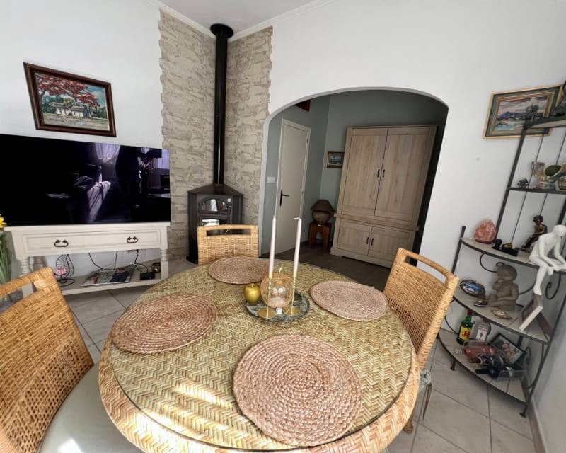 3 bedroom Villa for sale in Benferri with pool - € 235,000 (Ref: 10175782)