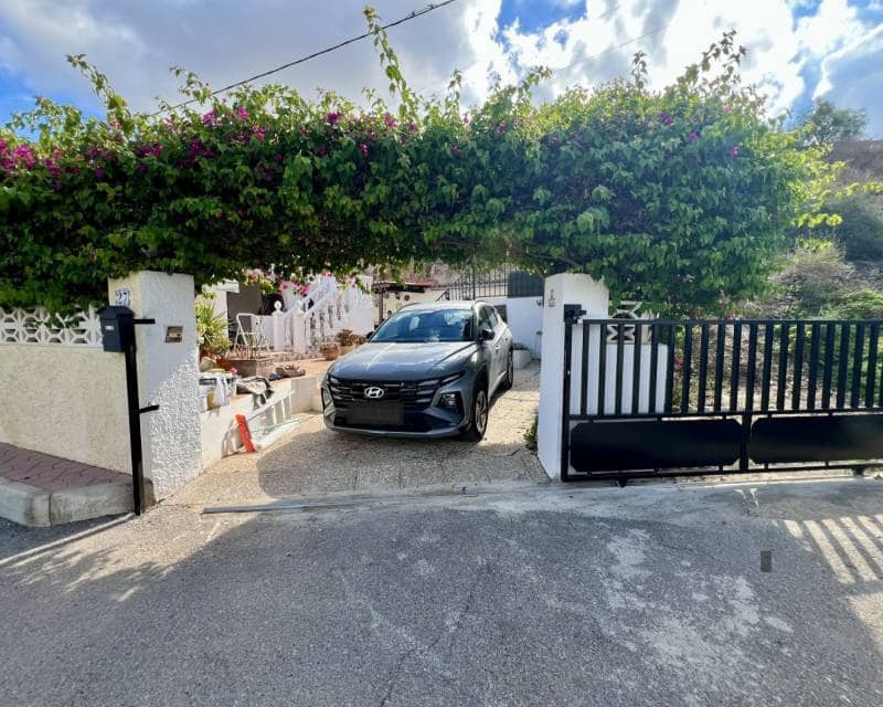3 bedroom Villa for sale in Benferri with pool - € 235,000 (Ref: 10175782)