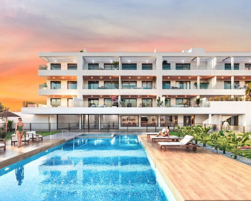 3 makuuhuone Omakotitalo myytävänä paikassa Torrevieja mukana uima-altaan - 589 900 € (Ref: 10177317)