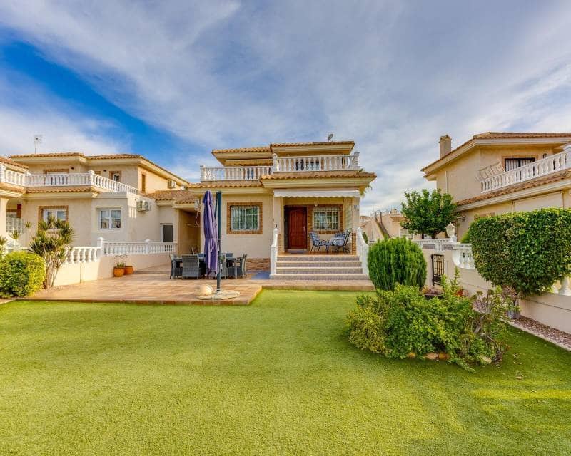 Chalet de 3 habitaciones en Los Dolses en venta con piscina garaje - 365.000 € (Ref: 10177538)
