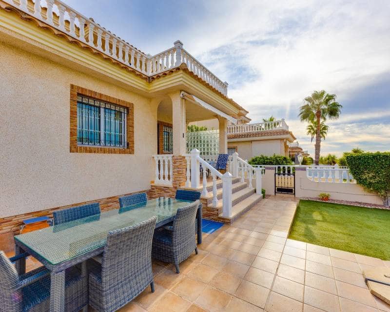 Chalet de 3 habitaciones en Los Dolses en venta con piscina garaje - 365.000 € (Ref: 10177538)