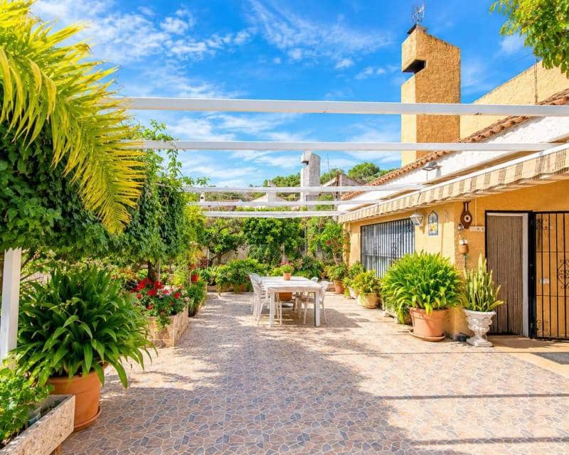 3 slaapkamer Villa te koop in San Miguel de Salinas met zwembad - € 369.000 (Ref: 10177539)