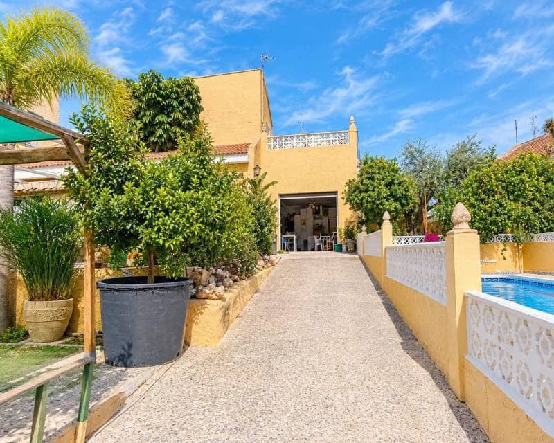 3 slaapkamer Villa te koop in San Miguel de Salinas met zwembad - € 369.000 (Ref: 10177539)