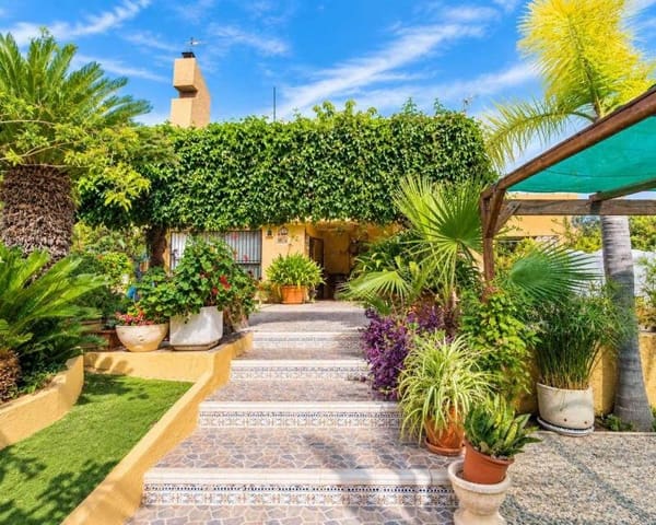 3 slaapkamer Villa te koop in San Miguel de Salinas met zwembad - € 369.000 (Ref: 10177539)