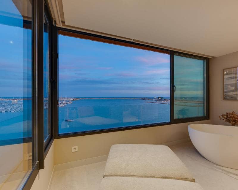 2 soveværelse Lejlighed til salg i Torrevieja med swimmingpool - € 550.000 (Ref: 10177544)