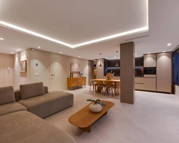 2 soveværelse Lejlighed til salg i Playa del Acequión, Torrevieja med swimmingpool - € 550.000 (Ref: 10177544)